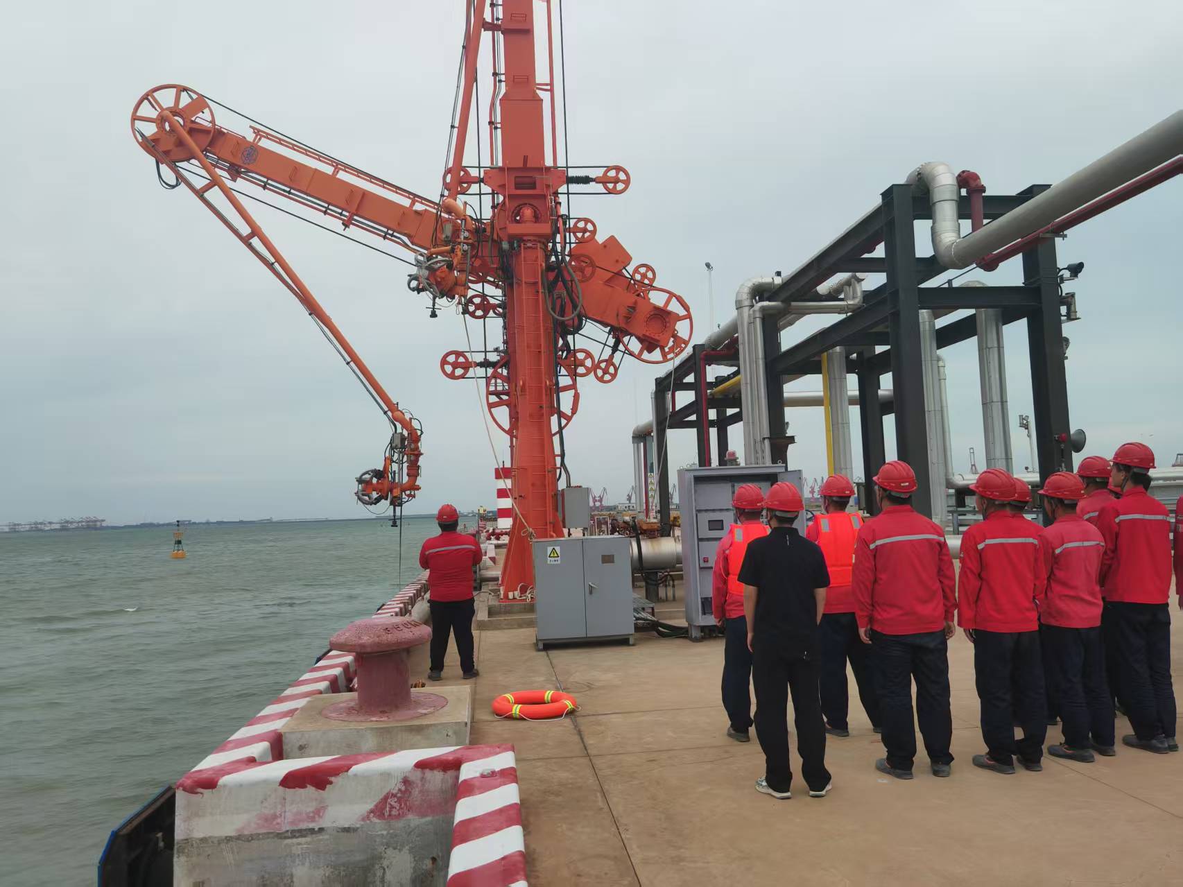 沧州渤海新区港坤船舶燃料公司开展一线员工实操技能考核